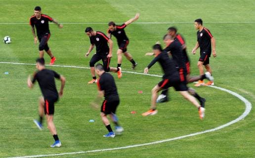 Players of the Chilean national team, Nationalteam participate in training session in Sao Paulo, Brazil, 27 June 2019, a day before facing Colombia for the quarterfinals of the Copa America Brazil 2019. Chile training in the Copa America !ACHTUNG: NUR REDAKTIONELLE NUTZUNG!  Copyright: xPauloxWhitakerx COPAME2042 20190627-636972720478559126