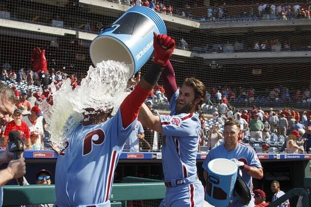 Sport Themen der Woche KW26 June 27, 2019: Philadelphia Phillies shortstop Jean Segura (2) gets doused by right fielder Bryce Harper (3) as they celebrate the walk off win following the MLB, Baseball Herren, USA game between the New York Mets and Philadelphia Phillies at Citizens Bank Park in Philadelphia, Pennsylvania. Christopher Szagola CSM MLB 2019: Mets vs Phillies JUN 27 - ZUMAcs7_ 20190627_zaf_cs7_014 Copyright: xChrisxSzagolax
