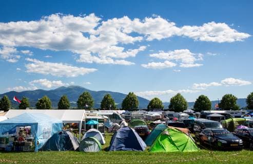 FORMULA 1 - GP of Austria 2019 SPIELBERG,AUSTRIA,28.JUN.19 - MOTORSPORTS, FORMULA 1 - Grand Prix of Austria, Red Bull Ring, free practice. Image shows the tents in Fan Village. GEPAxpictures xMaticxKlansek
