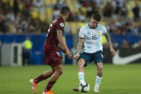 Fußball, Copa America, Venezuela - Argentinien Venezuela vs Argentina RIO DE JANEIRO, RJ - 28.06.2019: VENEZUELA VS ARGENTINA - Rodrigo de Paul during a match between Venezuela and Argentina, valid for the quarterfinals of the Copa America 2019, held this Friday (28) at the Maracanã Stadium, in Rio de Janeiro, RJ. (Photo: Celso Pupo Fotoarena) x1754734x  CelsoxPupo