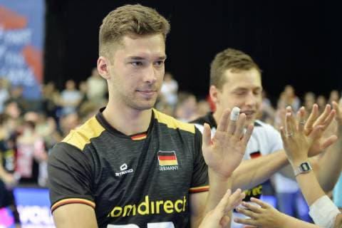 Volleyball, Nations League 2019, Leipzig 28 30 June 2019 , Game Germany vs. Poland 29 06 2019 Tim Peter Germany, No. 23 playing with the fans after the match Germany vs. Poland 29 06 2019 Leipzig Sachsen Deutschland Arena Leipzig