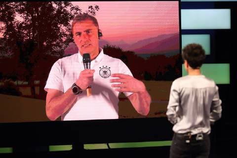 DUNJA HAYALI IM SCHALTGESPRAECH MIT STEFAN KUNTZ DAS AKTUELLE SPORTSTUDIO ZDF MAINZ 