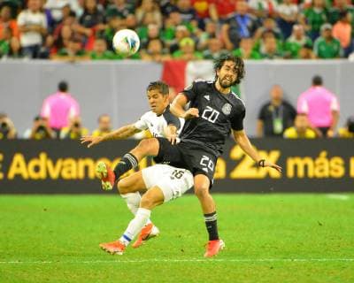 June 29, 2019: Mexico forward, Rodolfo Pizarro (20), and Costa Rica defender, Christian Gamboa (16), work to bring the ball under control during the 2019 CONCACAF Gold Cup, quarter final match between Mexico and Costa Rica, at NRG Stadium in Houston, TX. Mandatory Credit: Sports South Media CSM 2019 CONCACAF Gold Cup: Mexico vs Costa Rica Jun 29 - ZUMAc04_ 20190629_zaf_c04_220 Copyright: xKevinxLangleyx