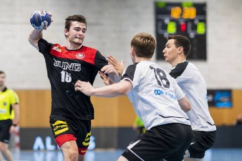 Kloten, Germany 30 June 2019 Handball, DHB U21 international Airport Trophy Switzerland vs Germany v li Hendrik Schreiber Germany HSG Wetzlar , On Langenick Switzerland Kloten Sporthalle Ruebisbach Switzerland