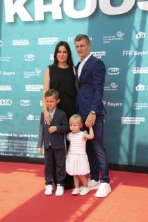 Kroos The Film World Premiere Cinedom Cologne Germany Date 30 06 2019 Toni Kroos with wife Jessica and children Leon and Amelie