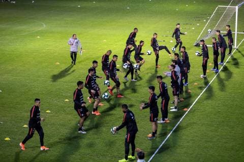 Chile s national soccer team players attend a training session in Porto Alegre, Brazil, 30 June 2019. Chile will face Peru as part of Copa America semifinals on 01 July 2019. Chile s national soccer team training session !ACHTUNG: NUR REDAKTIONELLE NUTZUNG!  Copyright: xSebastiaoxMoreirax COPAME2287 20190701-636975375521493796