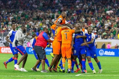 HOUSTON, TX - JUNE 29: Haiti players celebrate their victory over Canada during the Quarterfinals match between Haiti and Canada as part of the 2019 CONCACAF Gold Cup on June 29, 2019, at NRG Stadium in Houston, Texas. (Photo by David Buono Icon Sportswire) SOCCER: JUN 29 CONCACAF Gold Cup Quarterfinals - Haiti v Canada Icon190629058