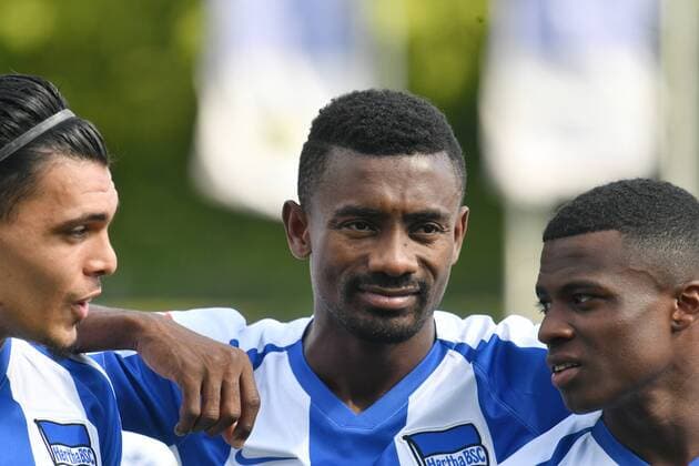 Javairo Dilrosun Hertha BSC , Salomon Kalou Hertha BSC , and Karim Rekik Hertha BSC , Hertha BSC Training at the Amateur Stadium 1 Bundesliga 2019 2020 Football, Soccer, Soccer, Training, Initial Training, Preparation, Men, Men, Men, Germany, Germany, Berlin, 1 7 2019
