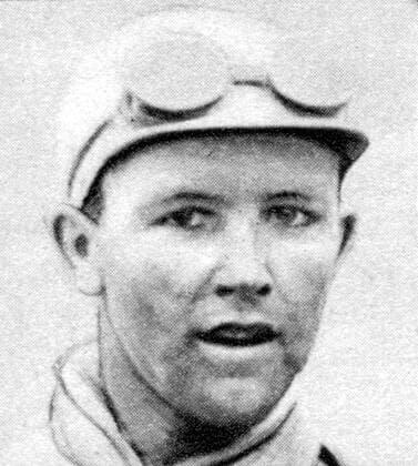 Bildnummer: 60226159 Datum: 01.01.1900 Copyright: imago United Archives International Romain Maes (Belgium) Winner of the Tour de France 1935, Belgien  kbdig 1900 quadrat Belgien Belgium Bicycle race Cycle racing France Goggles Maes Portrait Romain Tour Winner de of the 60226159 Date 01 01 1900 Copyright Imago United Archives International Romain Maes Belgium Winner of The Tour de France 1935 Belgium  Kbdig 1900 Square Belgium Belgium BICYCLE Race Cycle Racing France goggles Maes Portrait Romain Tour Winner de of The  UnitedArchives60226159