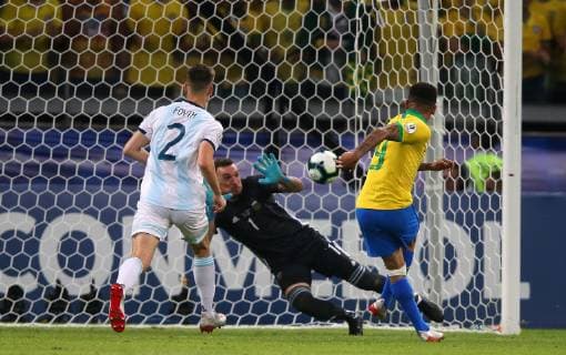 Brazil vs. Argentina BELO HORIZONTE, MG - 02.07.2019: BRAZIL VS. ARGENTINA - Gabriel jesus do Brasil kicks to score his goal during a match between Brazil and Argentina, valid for the semi-final of Copa América 2019, held on Tuesday (02) at the Estádio do Mineirão in Belo Horizonte, MG. (Photo: Rodolfo Buhrer La Imagem Fotoarena) x1757466x  RodolfoxBuhrer