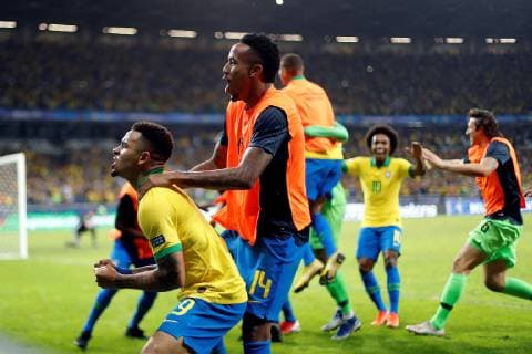 Brazilian players celebrate the 2-0 lead during the Copa America 2019 semi-finals soccer match between Brazil and Argentina, at Mineirao Stadium in Belo Horizonte, Brazil, 2 July 2019. Brazil vs. Argentina !ACHTUNG: NUR REDAKTIONELLE NUTZUNG!  Copyright: xAntonioxLacerdax SCA23193 20190703-636977238477110507