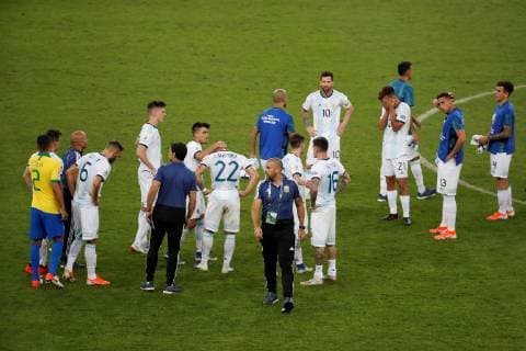 Argentinian players react at the end of the Copa America 2019 semi-finals soccer match between Brazil and Argentina, at Mineirao Stadium in Belo Horizonte, Brazil, 2 July 2019. Brazil vs. Argentina !ACHTUNG: NUR REDAKTIONELLE NUTZUNG!  Copyright: xPauloxFonsecax SCA23241 20190703-636977259063575639