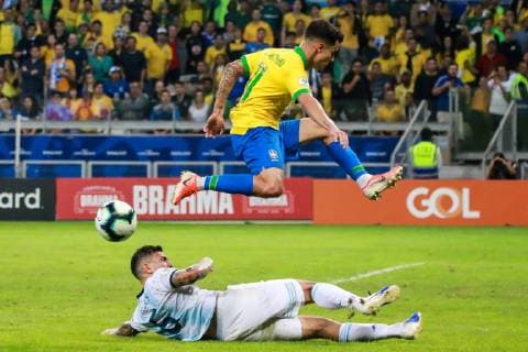 Brazil vs. Argentina BELO HORIZONTE, MG - 02.07.2019: BRAZIL VS. ARGENTINA - Leandro Paredes, from Argentina, of the cart in Philippe Coutinho, Brazil, during a match between Brazil and Argentina, valid for the semifinal of Copa América 2019, held this Tuesday (02) at the Estádio do Mineirão in Belo Horizonte, MG. (Photo: Dudu Macedo Fotoarena) x1757594x  DuduxMacedo