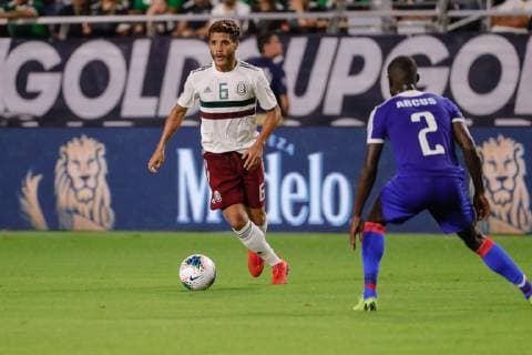 GLENDALE, AZ - JULY 02: Mexico midfielder Jonathan Dos Santos (6) looks to pass during the CONCACAF Gold cup semifinal soccer game between Haiti and Mexico on July 2, 2019 at State Farm Stadium in Glendale, Arizona. (Photo by Kevin Abele Icon Sportswire) SOCCER: JUL 02 CONCACAF Gold Cup Semifinals - Haiti v Mexico Icon190702043