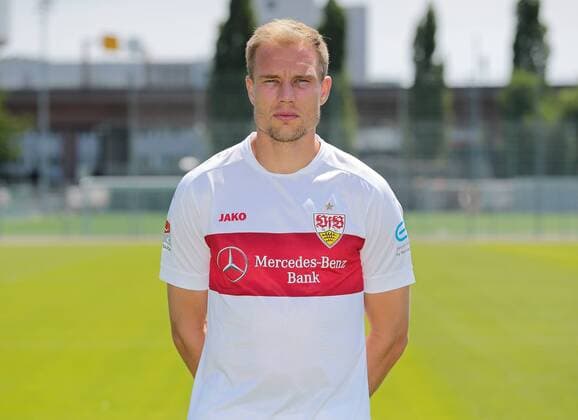 FOOTBALL 2 BUNDESLIGA SAISON 2019 2020 03 07 2019 Photo shoot at VfB Stuttgart Holger Badstuber VfB Stuttgart