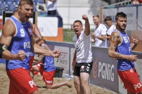Beachhandball, EM in Polen 2019.07.05 Stare Jablonki Pilka reczna plazowa Mezczyzn Mistrzostwa Europy EURO 2019 Polska - Szwajcaria N z Jaroslaw Knopik, radosc, euforia, szalenstwo, szal radosci Foto Marcin Bulanda PressFocus 2019.07.05 Stare Jablonki Beach Handball Men s European Championship, EM, Europameisterschaft EURO 2019 Polska - Szwajcaria Jaroslaw Knopik, radosc, euforia, szalenstwo, szal radosci Credit: Marcin Bulanda PressFocus NEWSPIX.PL --- Newspix.pl 20190705PF_MB134