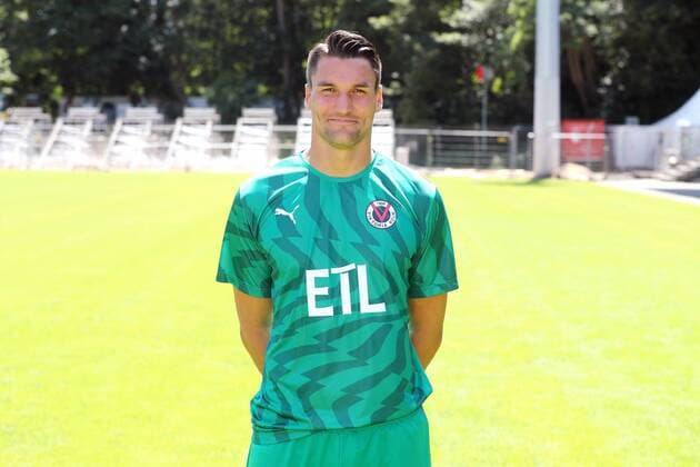Sebastian Patzler FC Viktoria Cologne 3 League, portrait date 2019 2020,