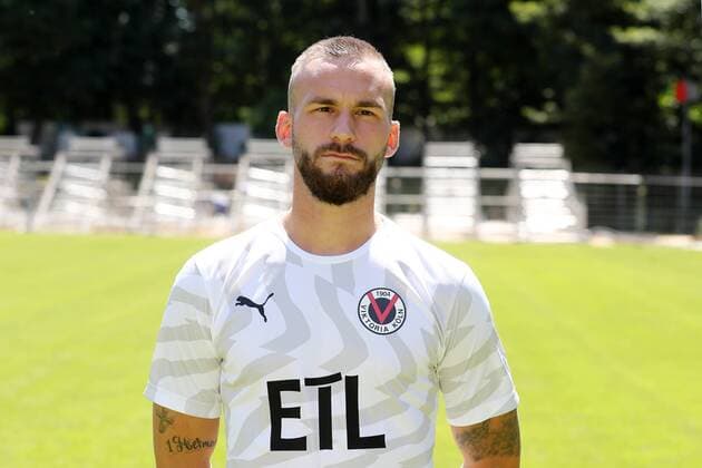 Steffen Lang FC Viktoria Cologne 3 League, portrait date 2019 2020,