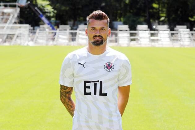 Albert Bunjaku FC Viktoria Cologne 3 League, portrait date 2019 2020,
