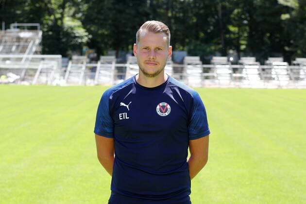 Niklas Hauck Physiotherapist FC Viktoria Cologne 3 League, portrait date 2019 2020,