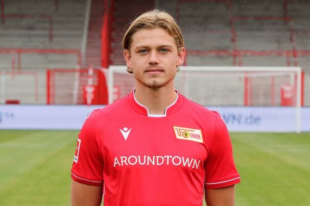 Julian Ryerson Sport Soccer Soccer Bundesliga Men DFL Portrait date Season 2019 2020 06 07 2019 Team photo 1 FC Union Berlin FCU Squad, introduction, presentation, press conference