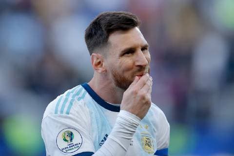 Argentina vs. Chile SÃO PAULO, SP - 06.07.2019: ARGENTINA VS. CHILE - Lionel Messi of Argentina during a match between Argentina and Chile, valid for the third place match of the 2019 America& 39;s Cup, held this Saturday (06) at the Corinthians Arena in São Paulo, SP. (Photo: Marcelo Machado de Melo Fotoarena) x1759066x  MarceloxMachadoxdexMelo