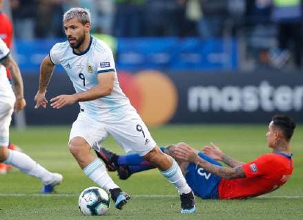 Argentina vs. Chile SÃO PAULO, SP - 06.07.2019: ARGENTINA VS. CHILE - Sergio Kun Aguero from Argentina during a match between Argentina and Chile, valid for the third place match of the Copa América 2019, held this Saturday (06) at the Corinthians Arena in São Paulo, SP. (Photo: Marcelo Machado de Melo Fotoarena) x1759067x  MarceloxMachadoxdexMelo