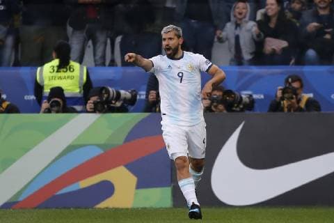 Futbol, Argentina vs Chile Copa America 2019 El jugador de la seleccion argentina Sergio Aguero, celebra su gol contra Chile durante el partido de de definicion del tercer lugar de la Copa America disputado en el estadio Arena de Corinthians de San Pablo, Brasil. 06 07 2019 Andres Pina Photosport Football, Argentina vs Chile Copa America Championship 2019 Argentina s player Sergio Aguero, celebrates after scoring against Chile during the Copa America definition of the third place match held at the Arena do Corinthians stadium in Sao Paulo, Brazil. 06 07 2019 Andres Pina Photosport Argentina vs Chile, Copa America 2019 