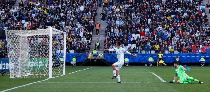 Argentina vs. Chile SÃO PAULO, SP - 06.07.2019: ARGENTINA VS. CHILE - Argentina& 39;s Paulo Dybala kicks to score a goal between Argentina and Chile, valid for the third place match of the 201pa America, ca, held this Saturday (06) at the Corinthians Arena in São Paulo, SP. (Photo: Marcelo Machado de Melo Fotoarena) x1759090x  MarceloxMachadoxdexMelo
