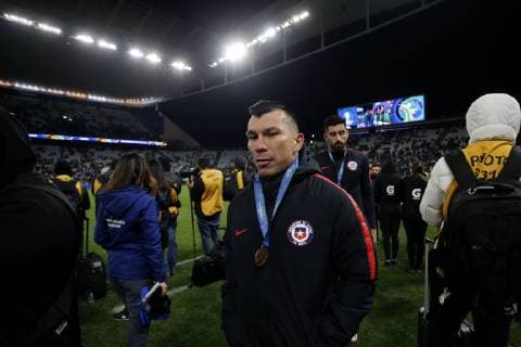 Futbol, Argentina vs Chile Copa America 2019 El jugador de la seleccion chilena Gary Medel abandona la cancha tras el partido de de definicion del tercer lugar de la Copa America contra Argentina disputado en el estadio Arena de Corinthians de San Pablo, Brasil. 06 07 2019 Andres Pina Photosport Football, Argentina vs Chile Copa America Championship 2019 Chile s player Gary Medel leaves the field after the Copa America definition of the third place match against Argentina held at the Arena do Corinthians stadium in Sao Paulo, Brazil. 06 07 2019 Andres Pina Photosport Argentina vs Chile, Copa America 2019 