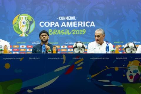 Coletiva Equipe do Brasil RIO DE JANEIRO, RJ - 06.07.2019: COLETIVA EQUIPE DO BRASIL - Player Daniel Alves during the press conference, PK, Pressekonferenz of the Brazil national team, Nationalteam held in Maracanã, on Saturday night in Rio de Janeiro, Brazil. (Photo: Celso Pupo Fotoarena) x1759173x  CelsoxPupo
