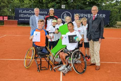 Niels VINK NED 4 Winner 2019 Quads and Mitsuteru MOROISHI JPN 3 2 Place with Honorators Ralf Stähler President Zehlendorfer Wespen , Niklas Höfken DTB Speaker and Dr Klaus Peter Walter TVBB President , 31 German Open Wheelchair Tennis 2019, ITF, Berlin, 07 07 2019,
