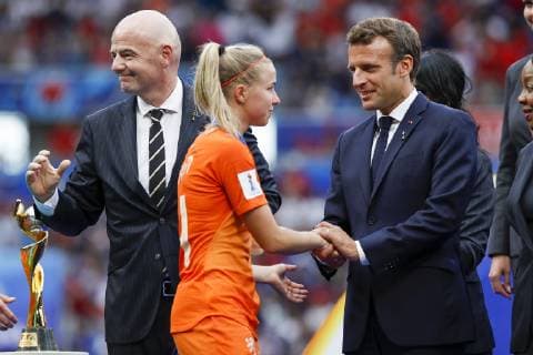 USA x Holland LYON, LY - 07.07.2019: USA X HOLLAND - Jackie GROENEN of the Netherlands with President Macron after the United States win the FIFA Women& 3World Cup Cup Final 2019, 2-0, against the Netherlands, held at the Lyon Stadium in Lyon, Francehoto: Richarchard Callis Fotoarena) x1759475x  RichardxCallis