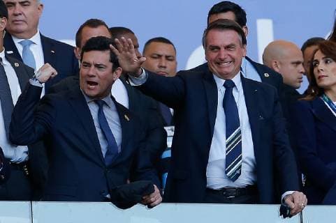 Fußball, Copa America, Abschlußfeier Brazil vs. Peru RIO DE JANEIRO, RJ - 07.07.2019: BRAZIL VS. PERU - Justice Minister Sergio Moro is seen next to the president of the Republic Jair Messias Bolsonaro during a match between Brazil and Peru, valid for the 2019 Copa America final, held this Sunday (07) at the Maracanã Stadium in Rio de Janeiro, RJ. (Photo: Marcelo Machado de Melo Fotoarena) x1759490x  MarceloxMachadoxdexMelo