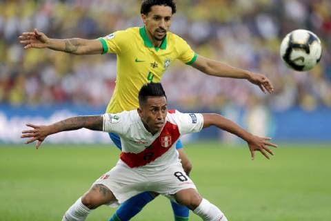 Brazilian Marquinhos (up) vies for the ball with Peruvian Christian Cueva (bottom), during the Copa America 2019 final soccer match between Brazil and Peru, at Maracana Stadium in Rio de Janeiro, Brazil, 7 July 2019. Brazil vs. Peru !ACHTUNG: NUR REDAKTIONELLE NUTZUNG!  Copyright: xFernandoxBizerrax SCA26104 20190707-636981348512325778
