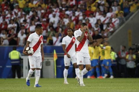 Fußball, Copa America, Finale, Brasilien - Peru Futbol, Brasil vs Peru Copa America 2019 Los jugadores de la seleccion peruana lamentan el gol de Brasil durante el partido pro la Final de la Copa America realizado en el estadio Maracana, de Rio de Janeiro, Brasil. 07 07 2019 Adalberto Marques Dia Esportivo Photosport Football, Brasil vs Peru Copa America Championship 2019 Peru s players react after goal of Brasil during the Final Copa America held at the Maracana stadium , de Rio de Janeiro, Brasil. 07 07 2019 Adalberto Marques Dia Esportivo Photosport Brasil vs Peru , Copa America 2019
