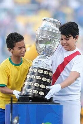July 7, 2019 - Rio De Janeiro, RIO DE JANEIRO, BRASIL - Brazil and Peru hold a match valid for the final of Copa America Brasil 2019, on sunday afternoon (07), at the Jornalista Mario Filho Stadium (MaracanoÂ£) in Rio de Janeiro- RJFoto: Diego MaranhoÂ£o BRAZIL X PERU - ZUMAa187 20190707_zsa_a187_003 Copyright: xDiegoxMaranhoÂ£O AmxPressx&xImax
