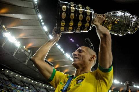 Brazil vs. Peru RIO DE JANEIRO, RJ - 07.07.2019: BRAZIL VS. PERU - Richarlisson celebrates the title after the match between Brazil and Peru, valid for the 2019 Copa America final, held this Sunday (07) at the Maracanã Stadium in Rio de Janeiro, RJ. (Photo: Nayra Halm Fotoarena) x1759682x  NayraxHalm