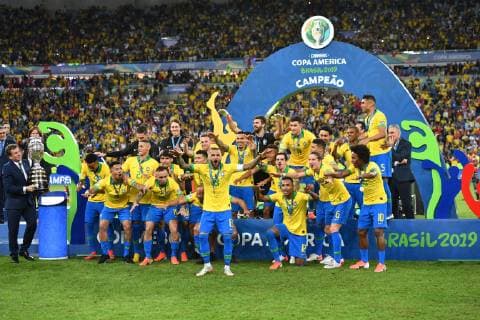 (190708) -- RIO DE JANEIRO, July 8, 2019 -- Brazil s football team celebrates during the awarding ceremony after the Copa America 2019 final match between Brazil and Peru, held in Rio de Janeiro, Brazil, July 7, 2019. Brazil won 3-1. ) (SP)BRAZIL-RIO DE JANEIRO-FOOTBALL-COPA AMERICA 2019-FINAL-BRAZIL VS PERU XinxYuewei 
