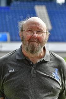 GER, official photo session portrait session portrait session MSV Duisburg Zeugwart Peter Lindner MSV Duisburg 3 Liga DFB, portrait session 2019 2020 vertical, portrait format nph Mauelshagen nph00321
