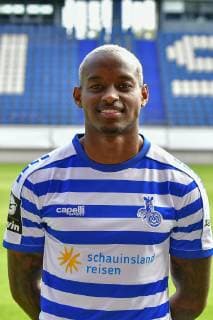 GER, official photo session portrait session portrait session MSV Duisburg player Leroy Jacques Mickels MSV Duisburg 3 League DFB, portrait session 2019 2020 portrait, portrait format nph Mauelshagen nph00321