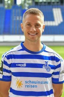 GER, official photo session portrait session portrait session MSV Duisburg player Lukas Scepanik MSV Duisburg 3 League DFB, portrait session 2019 2020 portrait, portrait format nph Mauelshagen nph00321