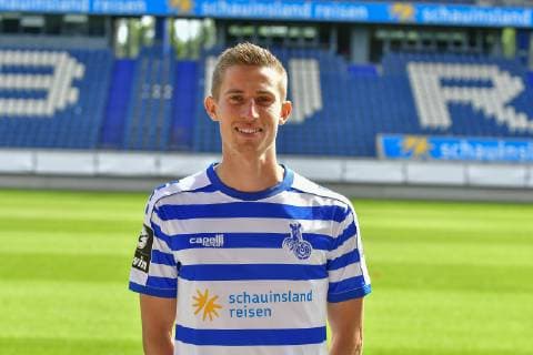 GER, official photo date portrait date portrait date MSV Duisburg player Arne Sicker MSV Duisburg 3 Liga DFB, portrait date 2019 2020 landscape, landscape format nph Mauelshagen nph00321