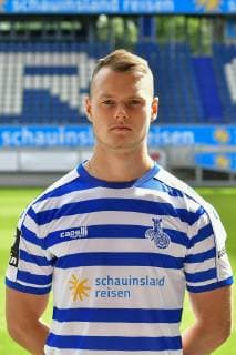 GER, official photo session portrait session portrait session MSV Duisburg player Vincent Gembalies MSV Duisburg 3 League DFB, portrait session 2019 2020 portrait, portrait format nph Mauelshagen nph00321