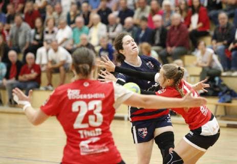 Germany Hattersheim 09 07 2019 Handball Hessen Test match womens season 2018 2019 TSG Eddersheim red USA black v l Lena Thoß Eddersheim , Kathleen Darling USA , Anna Franziska Gempp Eddersheim Sport TSG Eddersheim USA