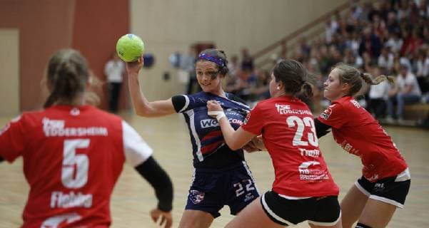 Germany Hattersheim 09 07 2019 Handball Hessen Test match womens season 2018 2019 TSG Eddersheim red USA black v l Alexandra Flebbe Eddersheim , Jence Rhoads USA , Lena Thoß Eddersheim Sport TSG Eddersheim USA