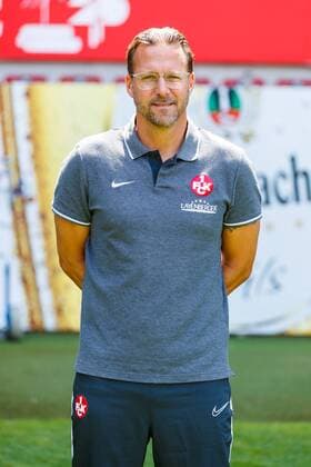 Sascha Hildmann 1 FC Kaiserslautern 3 League, portrait date 2019 2020 1 FC Kaiserslautern 3 League, portrait date 2019 2020, team photo Kaiserslautern Copyright: xEIBNER AlexanderxNeisx EP_ANS