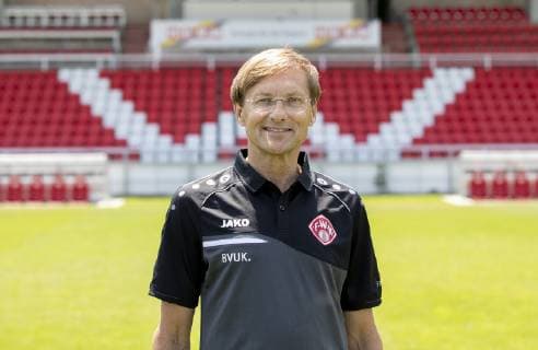 Dr Josef Zimmermann Team Doctor, FC Würzburger Kickers, 3 League, portrait date 2019 2020, Copyright: HMBxMedia xHeikoxBecker