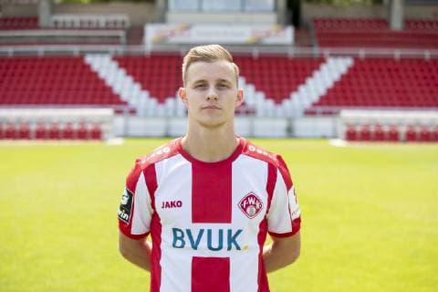 Leonard Langhans, FC Würzburger Kickers, 3 League, portrait date 2019 2020, Copyright: HMBxMedia xHeikoxBecker