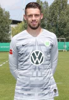 VfL Team Portraits Philip Menzel VfL Wolfsburg, 1 BL, PortraÌˆttermin 2019 2020, Wolfsburg